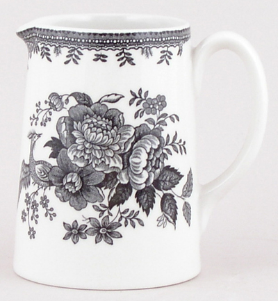 Jug or Pitcher Tankard small